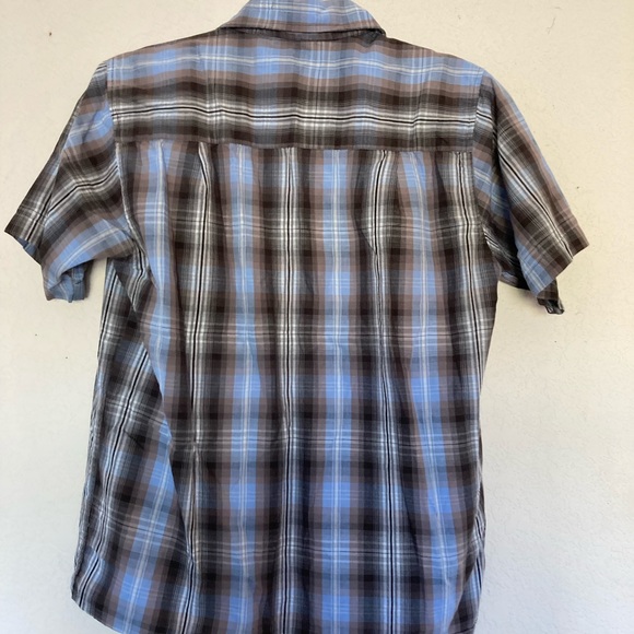 🎉Free with Purchase!🎉 plaid button-up - Picture 5 of 6